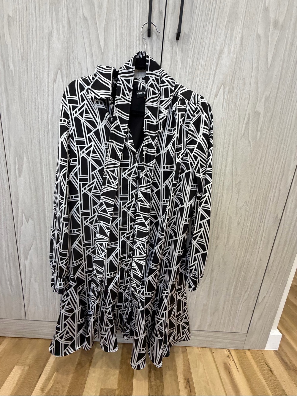 Karl Lagerfeld Black and White Geometric Print Dress